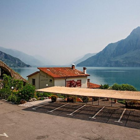 Studio Zu Riva di Solto Esterno foto